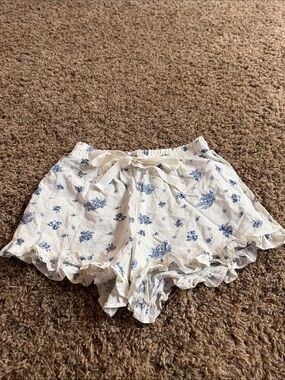 Lux White and Blue Floral Ruffle Lounge Skort